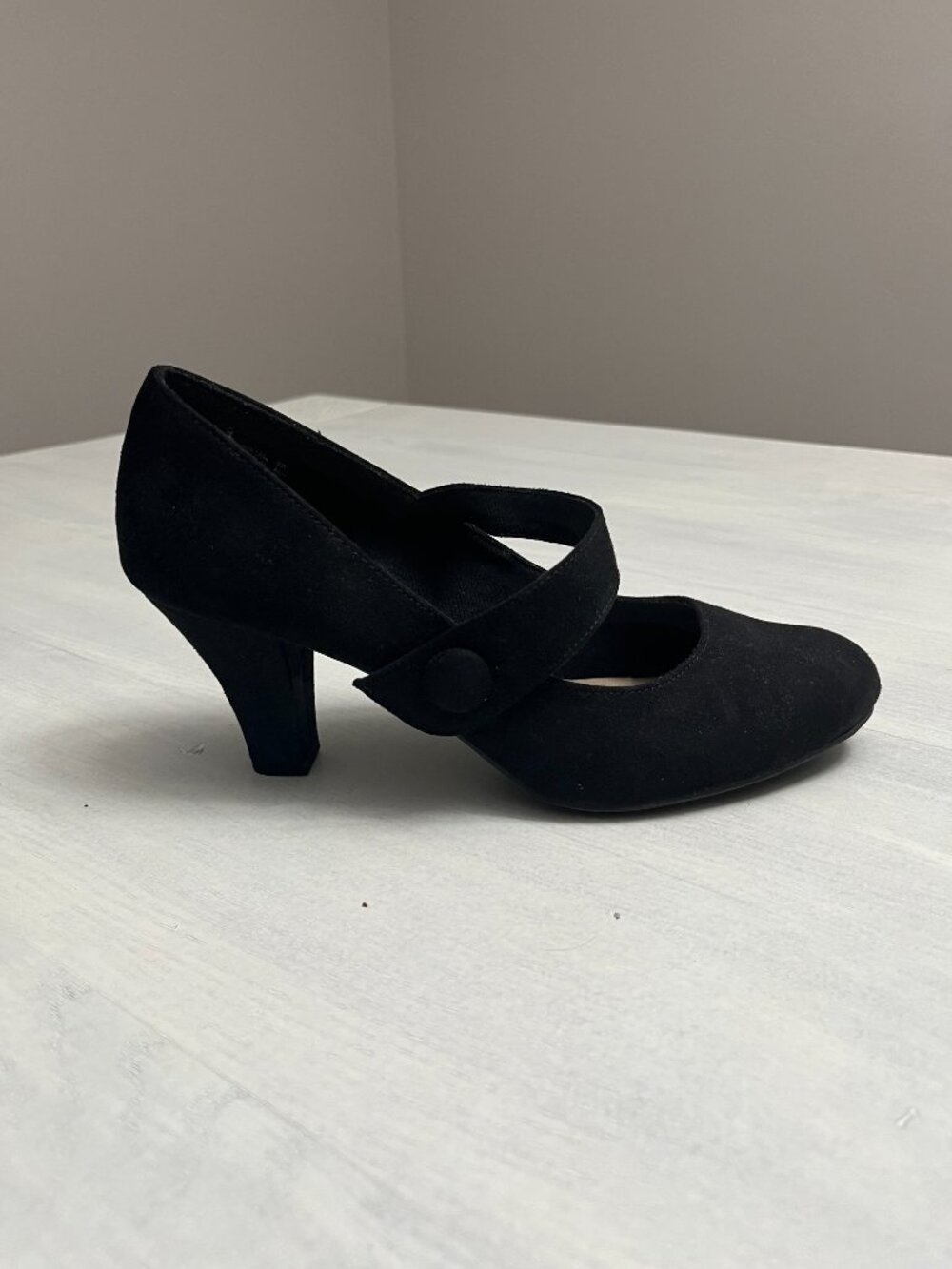 American Eagle by Payless Faux-Suede Mary Jane Button-Strap Heels in Black